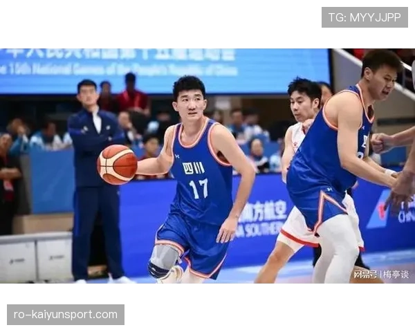 孙铭徽训练完直接干了三碗饭，这食量是认真的？