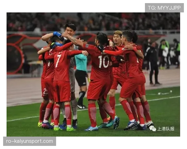 本泽马高位逼抢效率为何显著优于队内其他前锋？